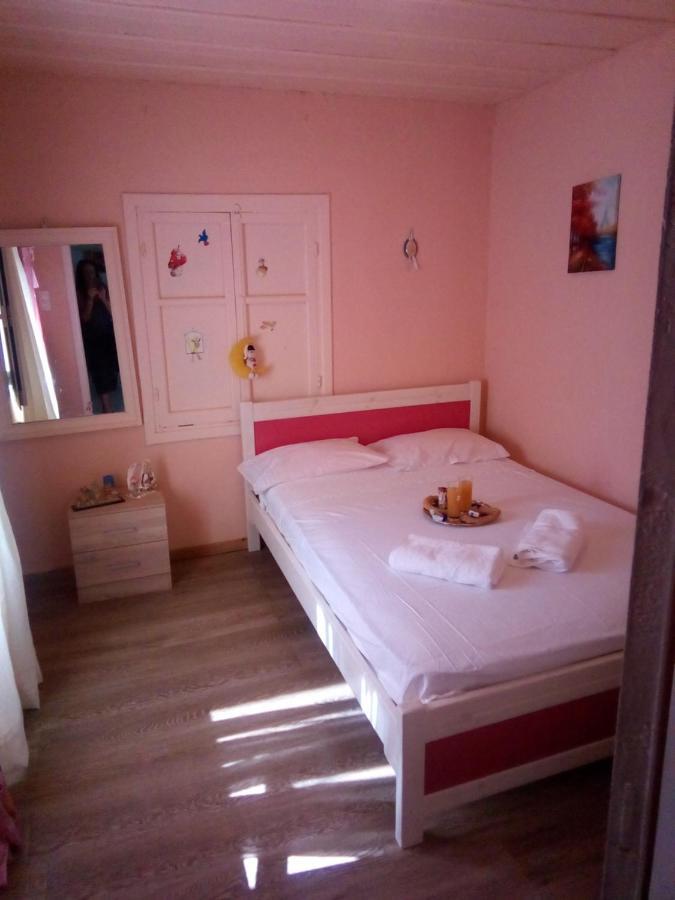 Villa Angela, Traditional Villa In The Village Agios Ioannis Peristeron  Ngoại thất bức ảnh