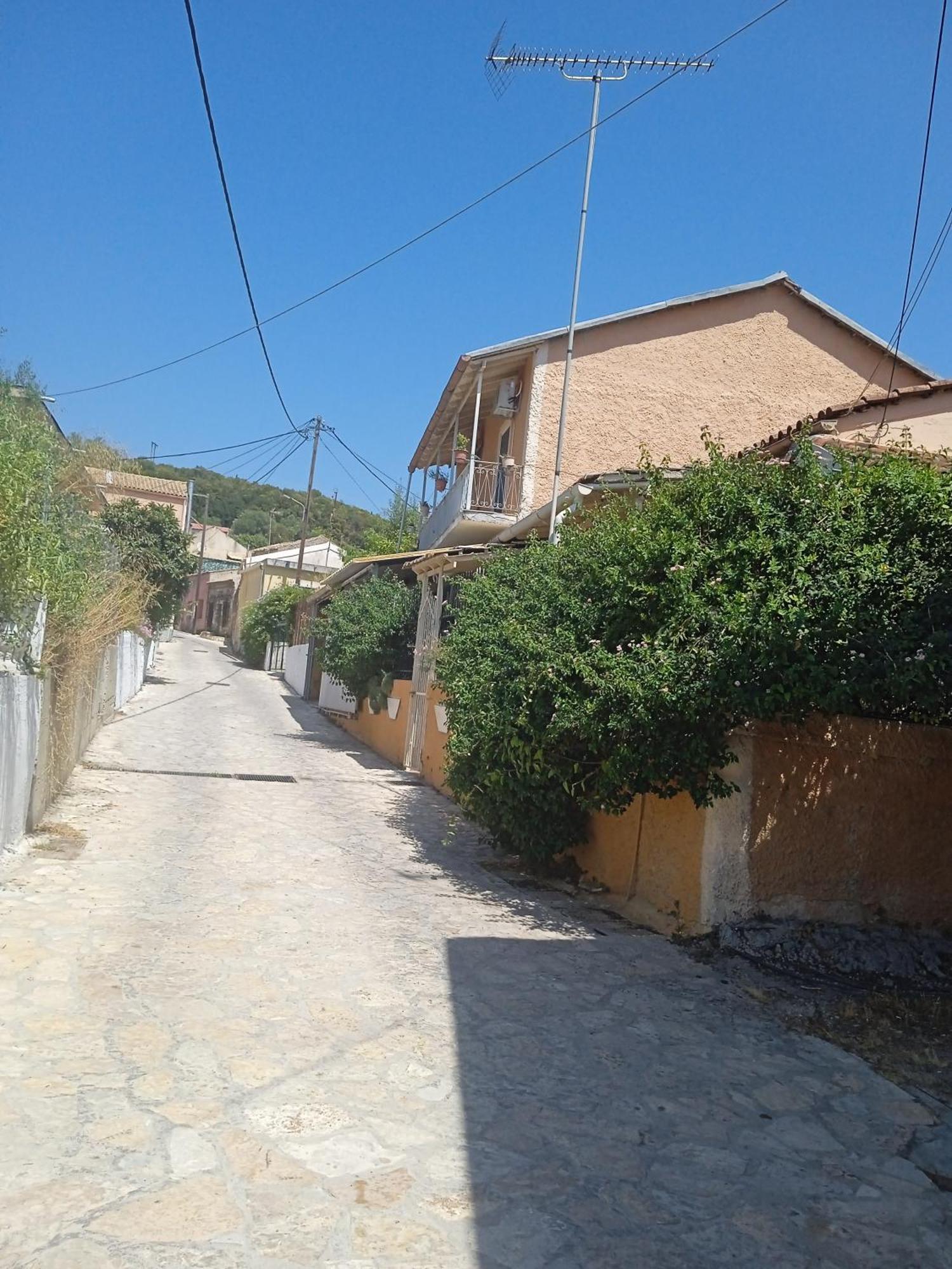 Villa Angela, Traditional Villa In The Village Agios Ioannis Peristeron  Ngoại thất bức ảnh